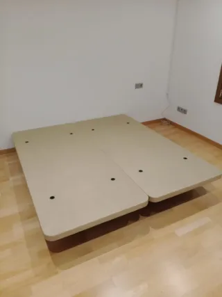 Somieres,colchónes,basé tapizado,canapés,cabezales