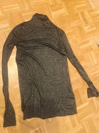 Camiseta cuello alto gris plateado Talla S