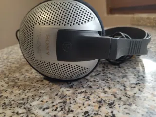 Cuffie Sony nere e argento