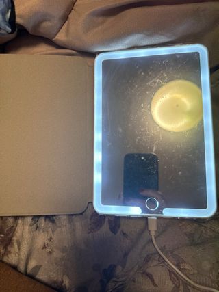 Specchio tablet con luci LED