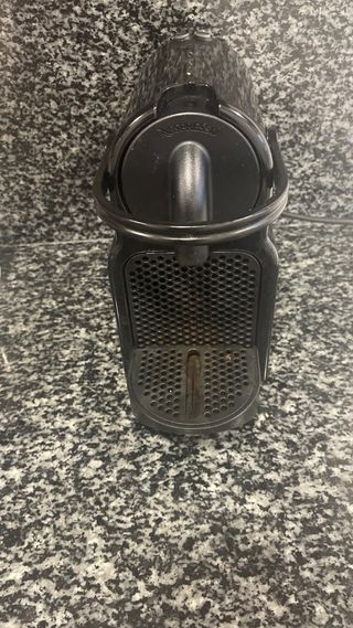 Cafetera Nespresso Negra