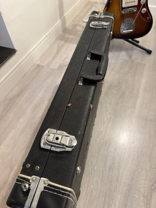 Soporte para 5 guitarras