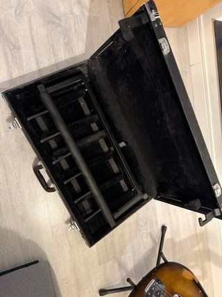 Soporte para 5 guitarras