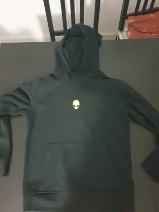 Sudadera Jack & Jones Azul y Alien Negra