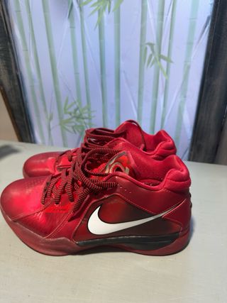 Nike Rojas Talla 42