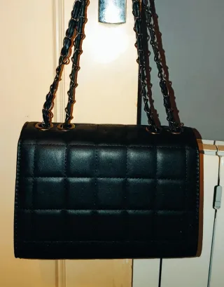 Bolso espectacular negro