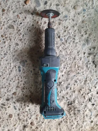 Amoladora recta Makita