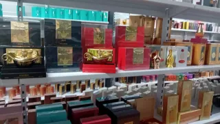 Colonia dorada y roja