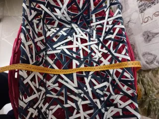 Cesta decorativa intrecciata