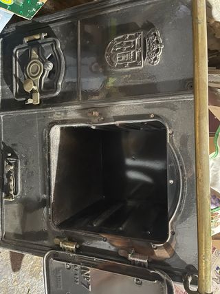 Cocina de leña Hergom Negra.