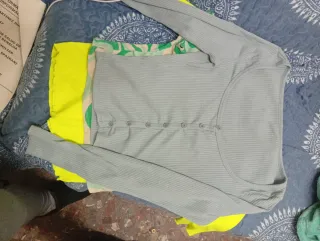 3 Tops Canalé Talla S. Precio las 3. Lote