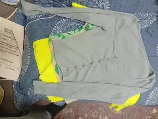 3 Tops Canalé Talla S. Precio las 3. Lote