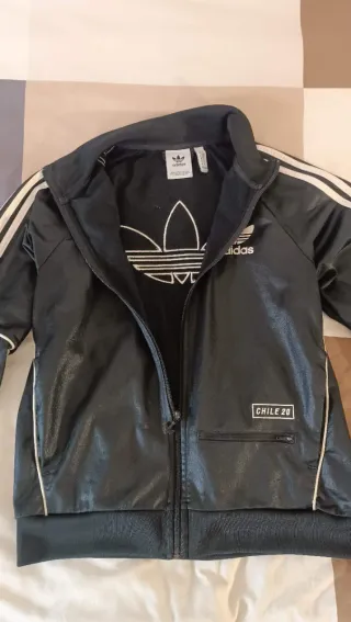 Chándal Adidas Chile 20 Original Negro y Blanco