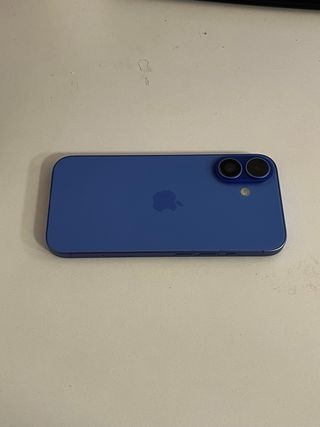 iPhone 16 azul - 1 año de uso