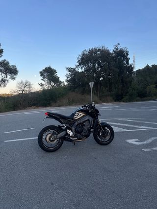 YAMAHA MT-09 v3 900cc Naked