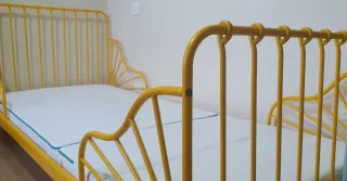 Cama extensible infantil amarilla