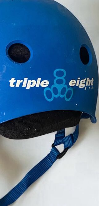 Casco para esqui,snow,esqui,skate TRIPLE 8 LIL 8