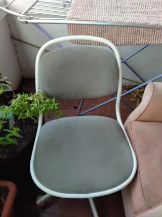 Silla de escritorio giratoria gris