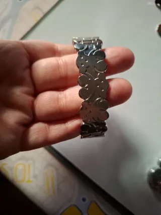 Pulsera de bisutería plateada imitación Tous