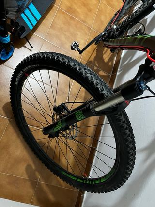 Bicicleta Ghost Negra y Verde