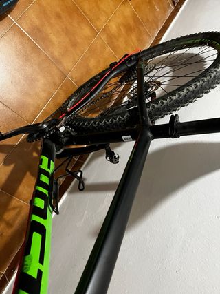 Bicicleta Ghost Negra y Verde