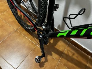 Bicicleta Ghost Negra y Verde