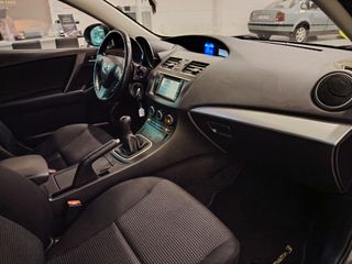 Mazda 3 2012