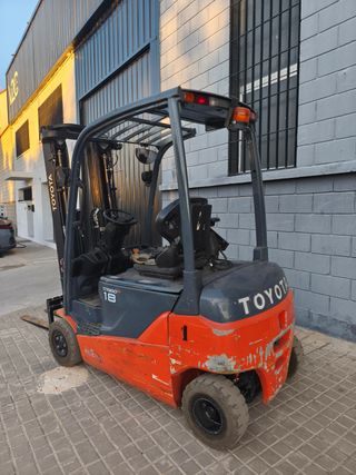 Carretilla elevadora Toyota 18