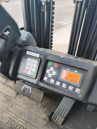 Carretilla elevadora Toyota 18