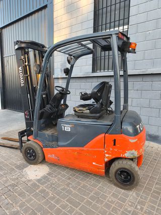 Carretilla elevadora Toyota 18