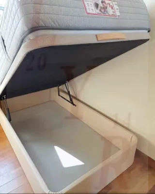 Canapé NUEVO de hierro para cama 1.05