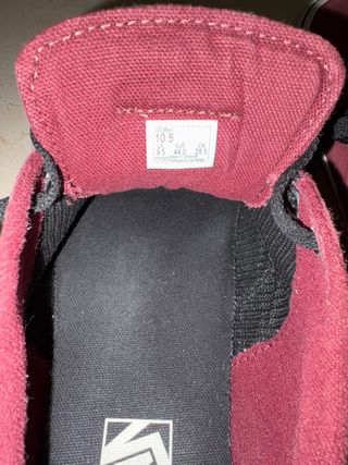 Zapatillas Vans Talla 44 burdeos y Negras