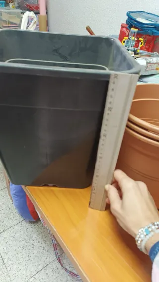 Lote 5 Maceteros Plástico Negro y Marrón