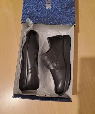 Scarpe uomo nere con velcro