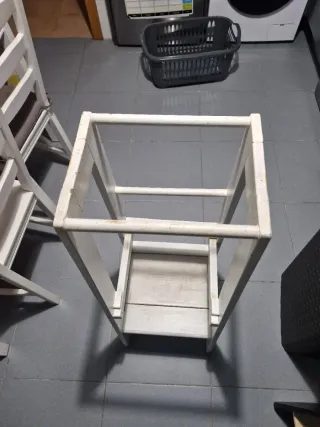 Trona de aprendizaje blanca