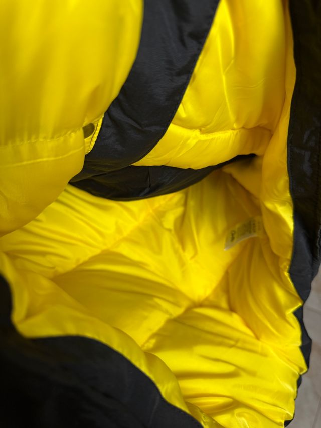 Abrigo Corteiz Negro