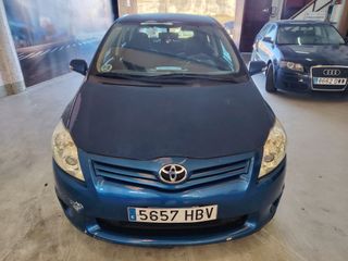 Toyota Auris 2011
