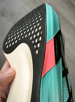 ASICS Metaspeed Edge Paris - Excelente estado