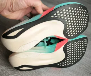 ASICS Metaspeed Edge Paris - Excelente estado