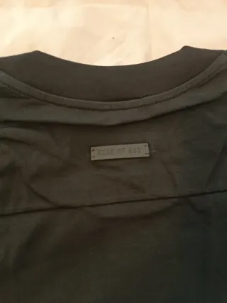 T-shirt Fear of God nera