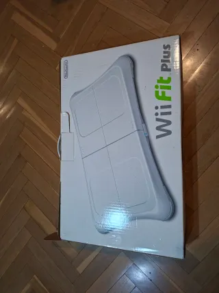Nintendo Wii + Wii Balance Board + Wii Sports Reso