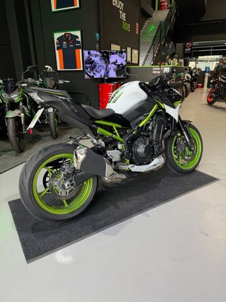 Kawasaki Z900