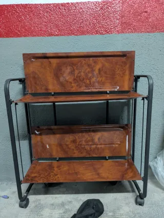 Camarera plegable con ruedas