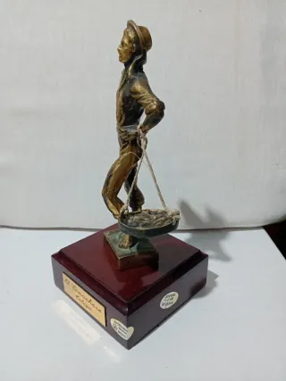 Figura Bronce El Cenachero Málaga