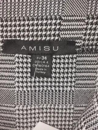 Falda de cuadros gris y blanca