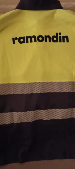 Polo de trabajo fluorescente