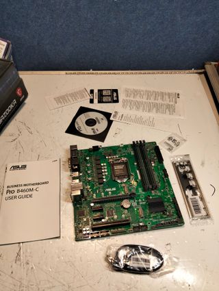 Placa Base ASUS Pro B460M‑C/CSM Micro‑ATX LGA1200 Intel 10ª Gen