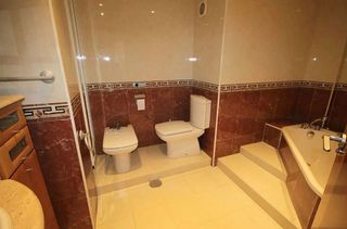 Piso en alquiler en Parque Mediterráneo - Santa Paula en Málaga