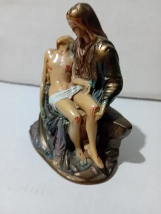 Figura Religiosa Virgen y Cristo