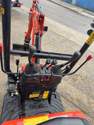 Mini excavadora Kubota K008-5
